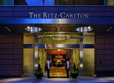 excellent customer service examples: Ritz Carlton“width=