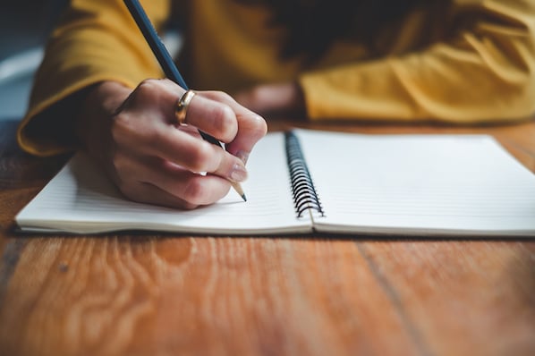 HubSpot's Guide to Becoming a Better Writer